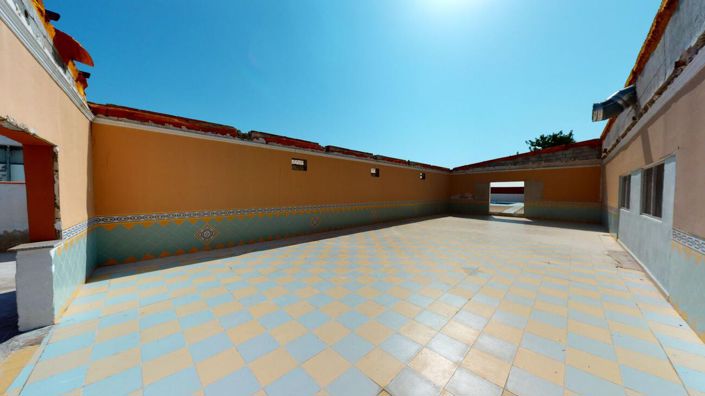 Image No.26-5 Bed Townhouse for sale