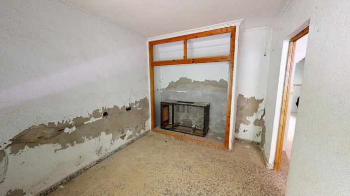 Image No.4-5 Bed Townhouse for sale