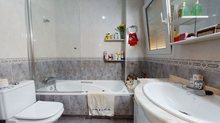 Image No.11-6 Bed Villa for sale