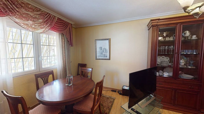 Image No.3-6 Bed Villa for sale