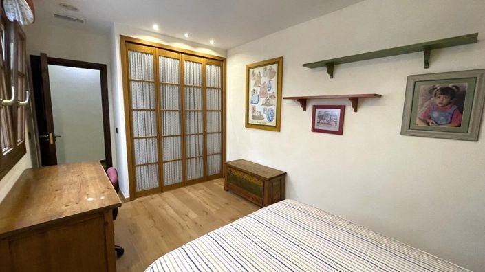 Image No.18-4 Bed Townhouse for sale