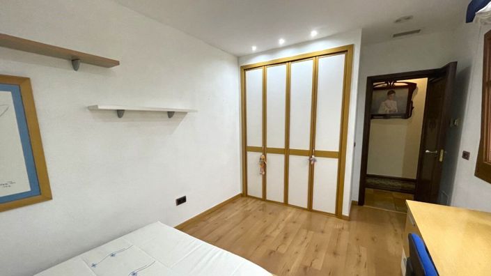 Image No.21-4 Bed Townhouse for sale
