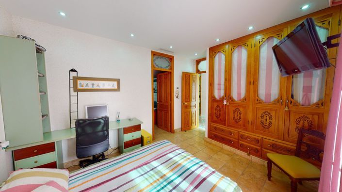 Image No.13-4 Bed Villa for sale