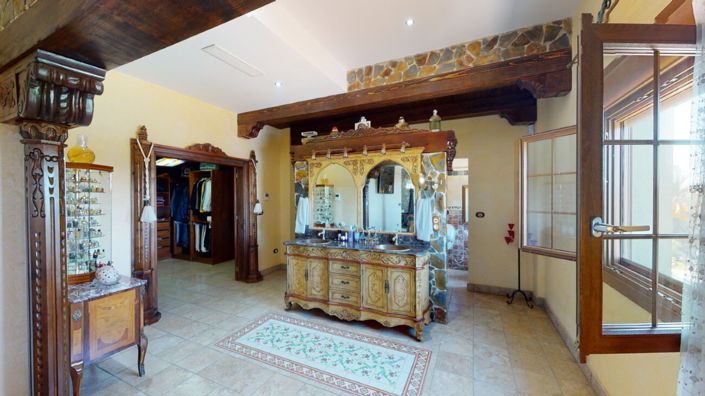 Image No.20-4 Bed Villa for sale