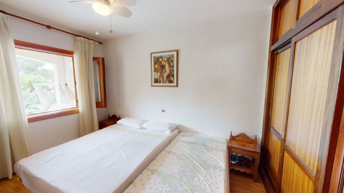 Image No.15-6 Bed Villa for sale