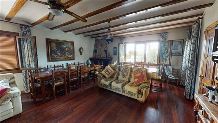 Image No.4-6 Bed Villa for sale