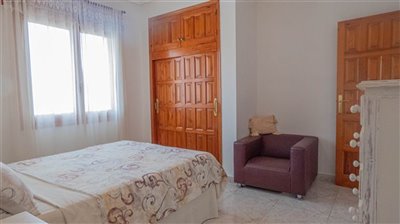 6385beautifulvillaonlamarquesa190923132404p11