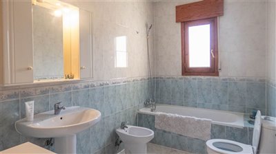 6385beautifulvillaonlamarquesa190923132405p11