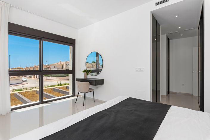 Image No.19-3 Bed Villa for sale