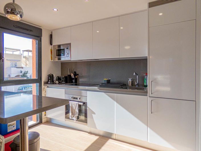 Image No.10-2 Bed Apartment for sale