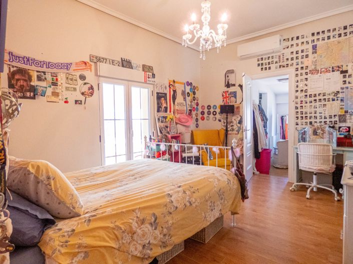 Image No.18-Villa de 6 chambres à vendre à Heredades