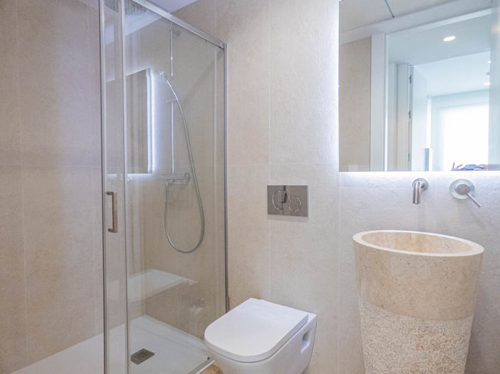 Image No.18-6 Bed Villa for sale