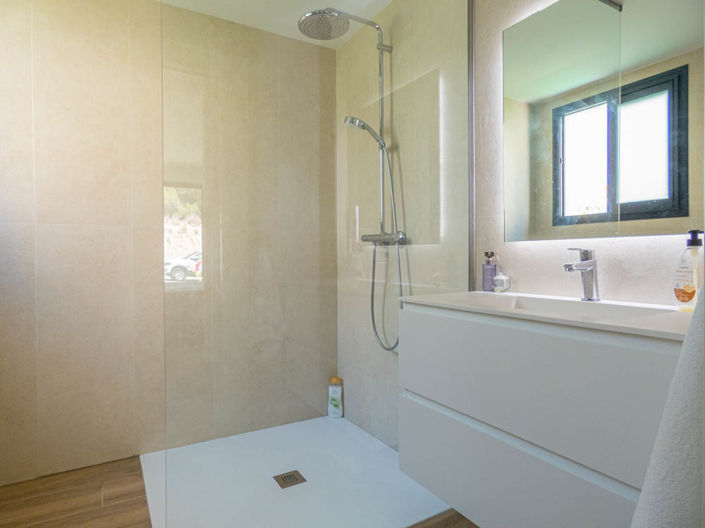 Image No.25-6 Bed Villa for sale