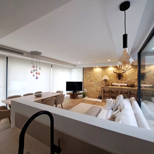 Image No.9-6 Bed Villa for sale