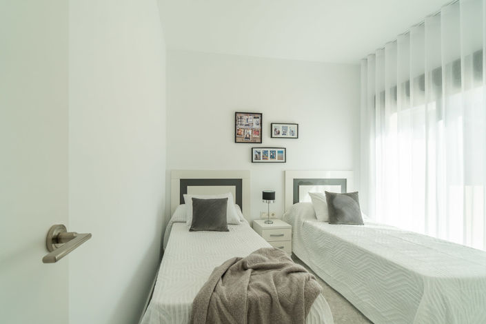 Image No.20-2 Bed Apartment for sale