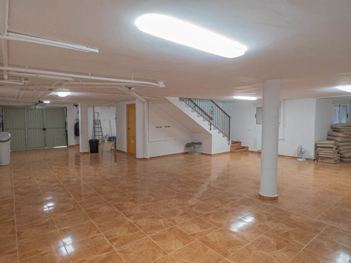 Image No.22-6 Bed Villa for sale