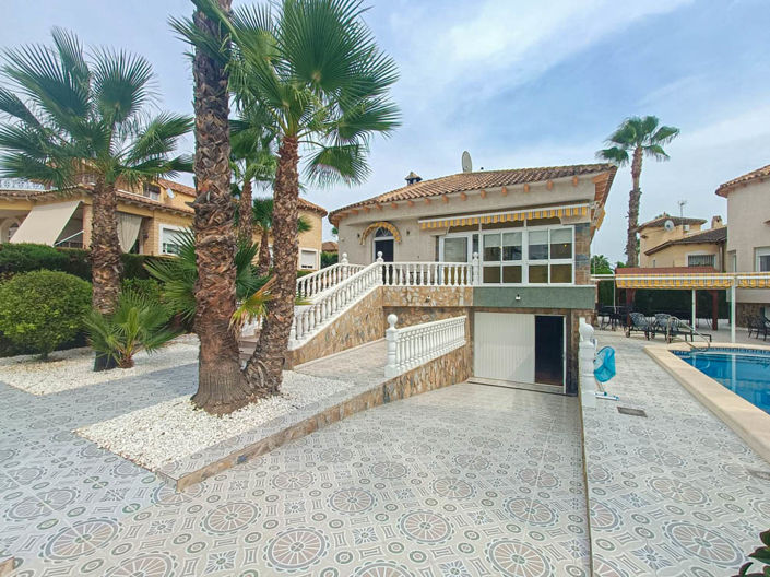 Image No.3-6 Bed Villa for sale