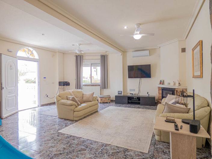 Image No.4-6 Bed Villa for sale