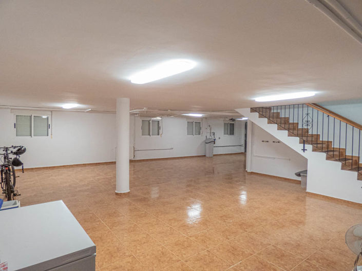 Image No.41-6 Bed Villa for sale