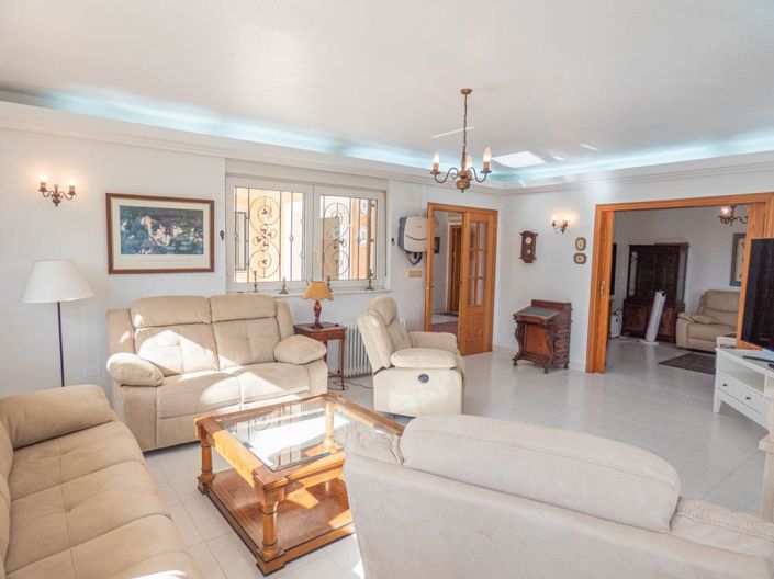 Image No.16-7 Bed Villa for sale