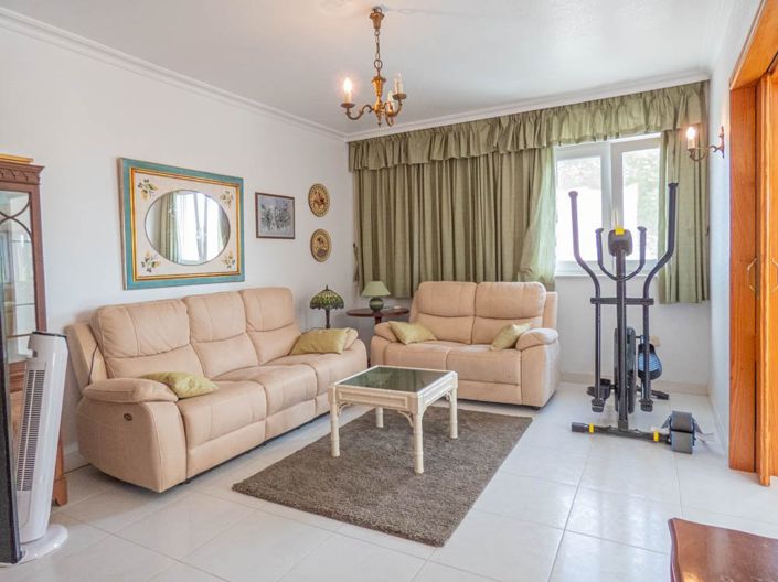 Image No.17-7 Bed Villa for sale