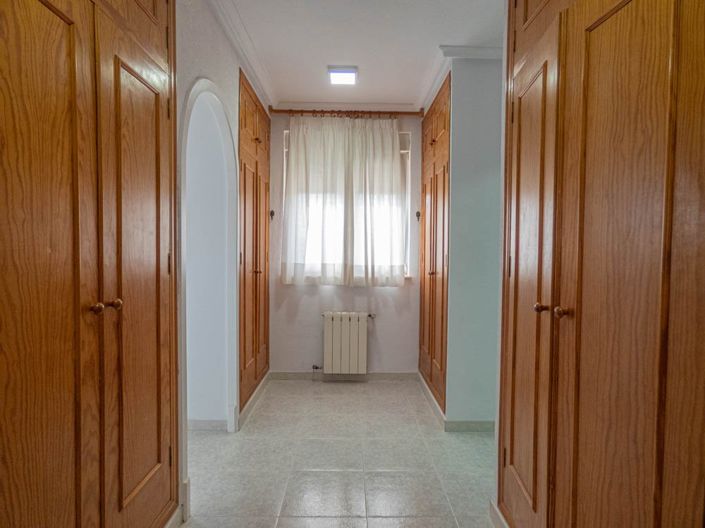 Image No.31-7 Bed Villa for sale