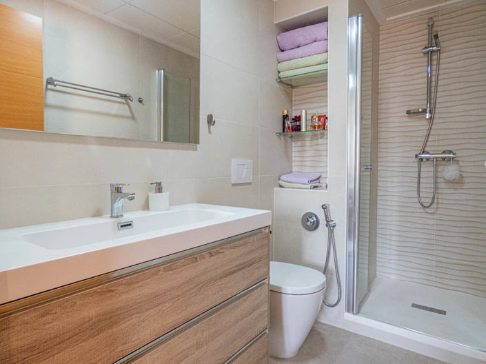 Image No.12-2 Bed Apartment for sale