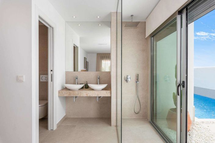 Image No.24-3 Bed Villa for sale