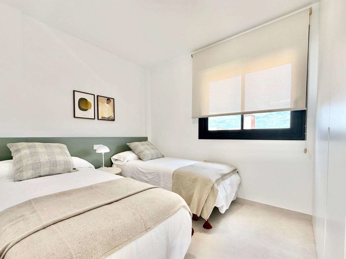 Image No.15-3 Bed Townhouse for sale