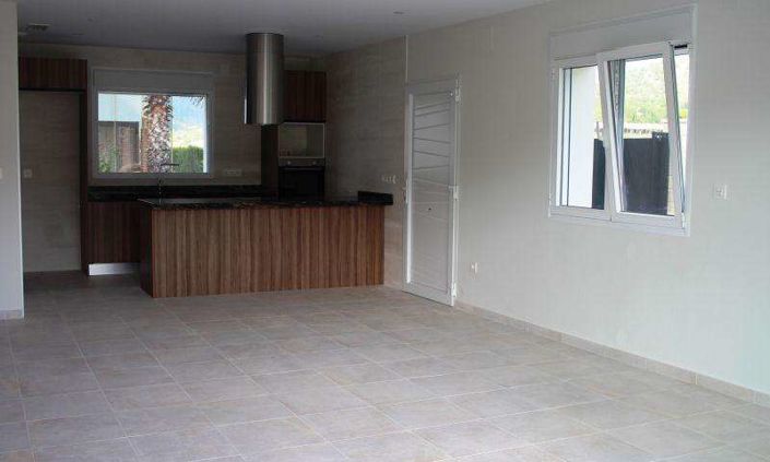 Image No.2-3 Bed Villa for sale