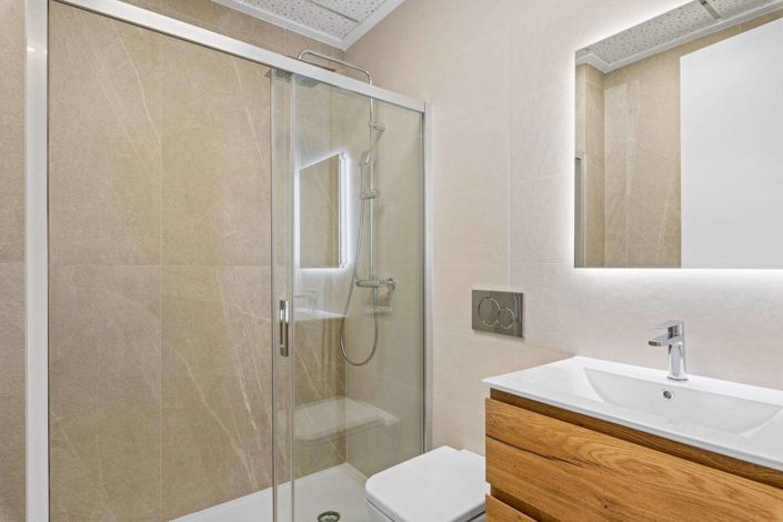 Image No.24-2 Bed Apartment for sale