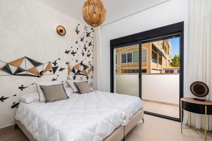 Image No.17-3 Bed Apartment for sale