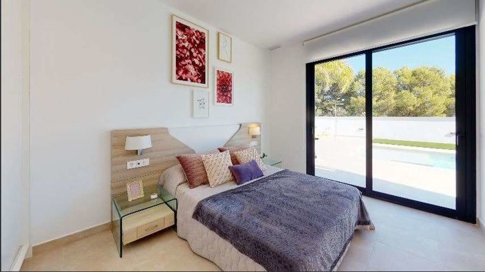 Image No.17-3 Bed Villa for sale