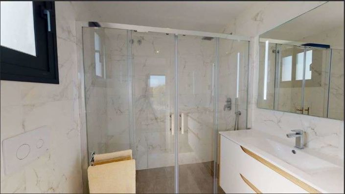 Image No.17-3 Bed Villa for sale