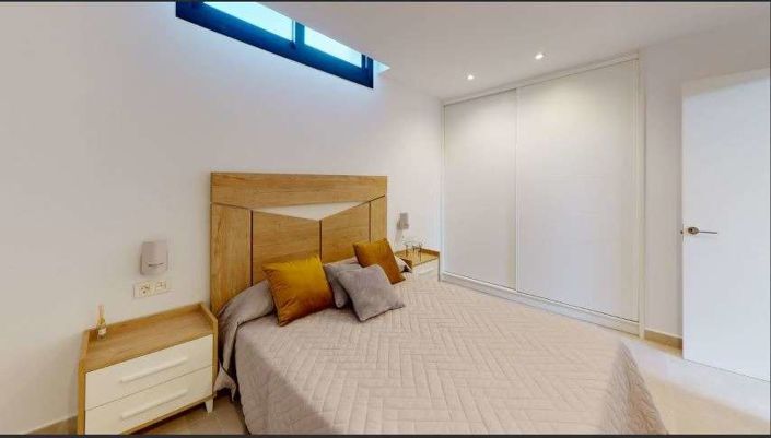 Image No.20-3 Bed Villa for sale