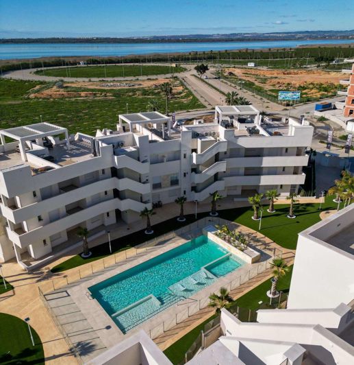 Image No.4-2 Bed Apartment for sale