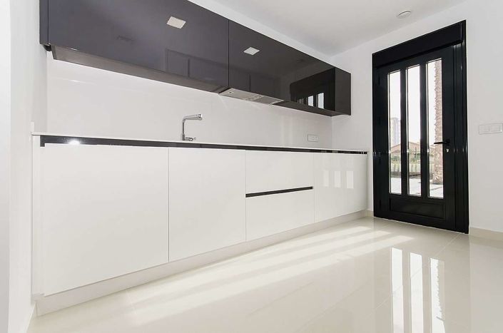 Image No.9-4 Bed Villa for sale