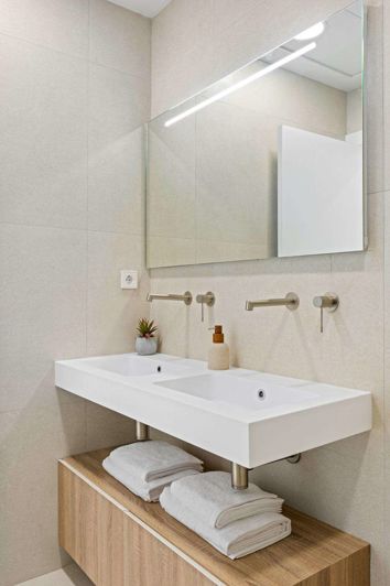 Image No.37-3 Bed Townhouse for sale