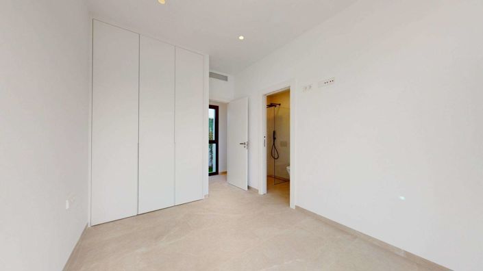 Image No.13-3 Bed Villa for sale