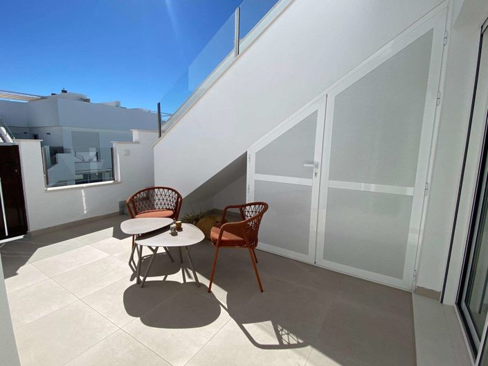 Image No.8-3 Bed Apartment for sale