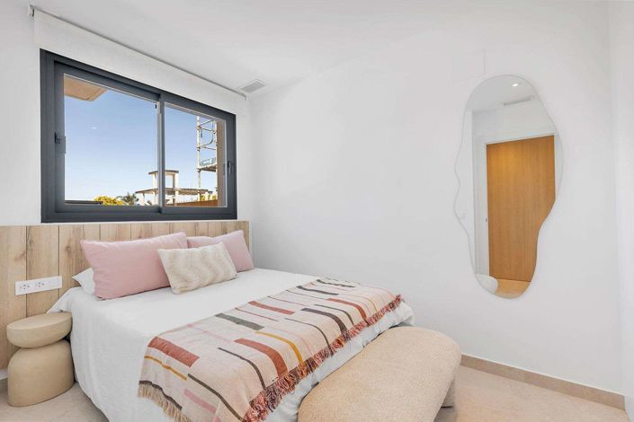 Image No.30-3 Bed Apartment for sale
