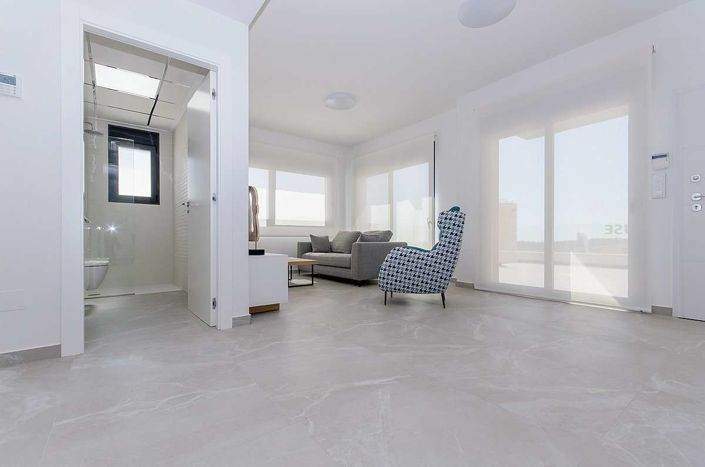Image No.12-3 Bed Apartment for sale