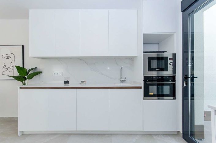 Image No.14-3 Bed Apartment for sale