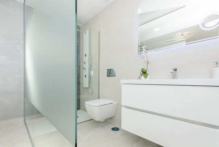 Image No.18-3 Bed Apartment for sale