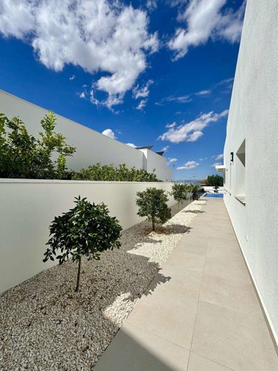 Image No.9-3 Bed Villa for sale