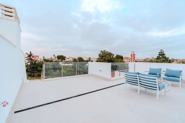 Image No.31-3 Bed Semi-Detached for sale
