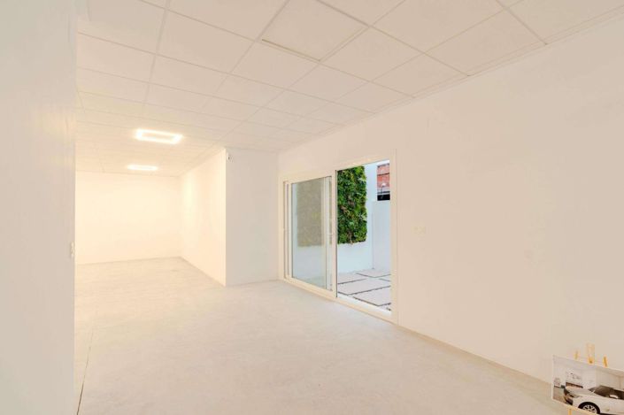 Image No.35-3 Bed Semi-Detached for sale