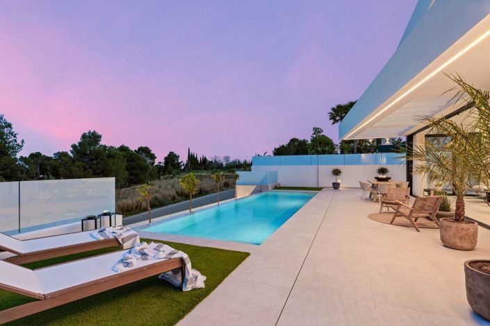 Image No.52-3 Bed Villa for sale