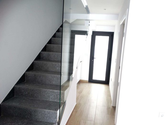 Image No.4-3 Bed Semi-Detached for sale