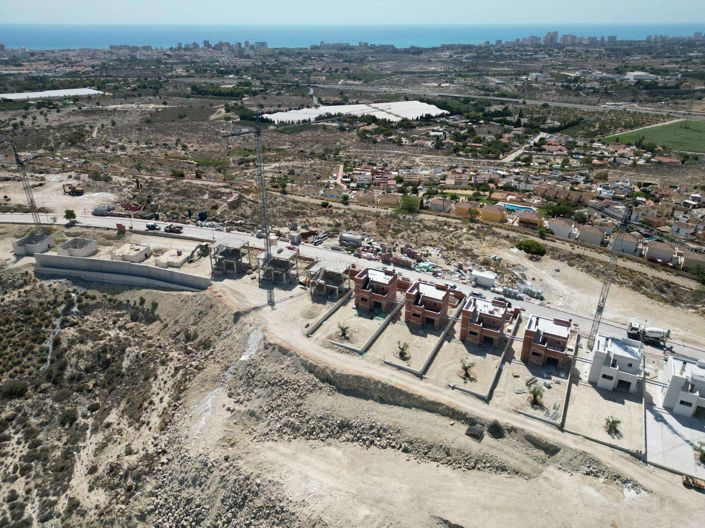 Image No.30-3 Bed Villa for sale